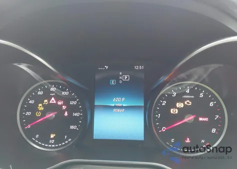 2019 Mercedes-Benz C 300 из США, поврежденный, VIN 55SWF8DB6KU311910